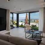 Luka Villa